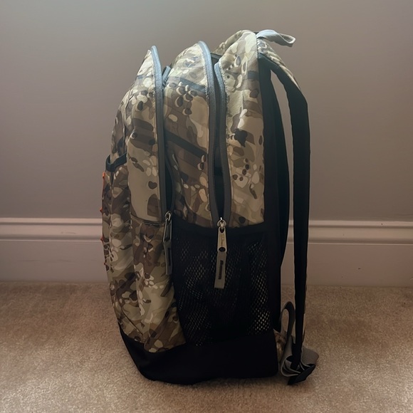 L.L.Bean camo backpack - Picture 3 of 7